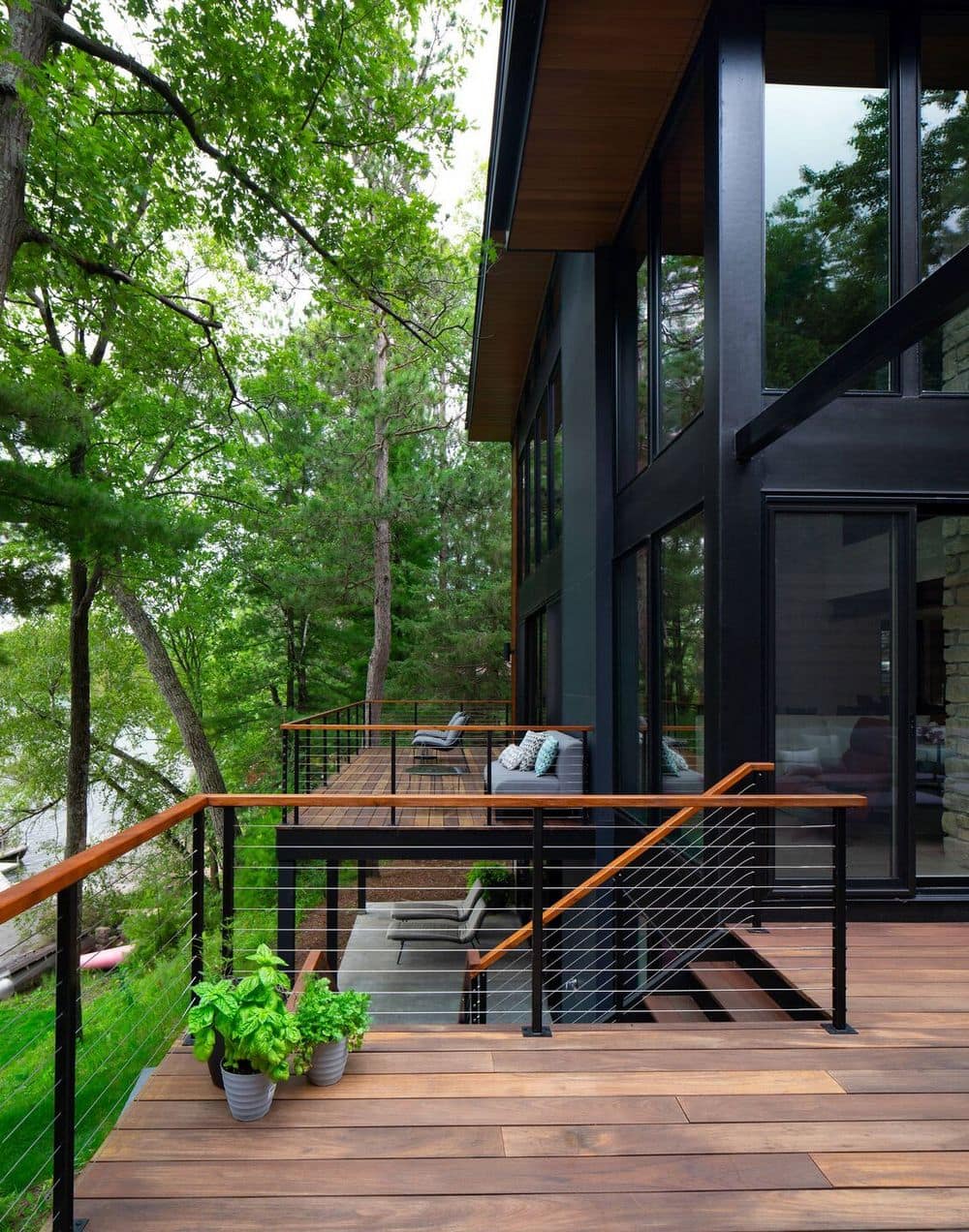 Chain O’ Lakes Tree House by Bruns Architecture