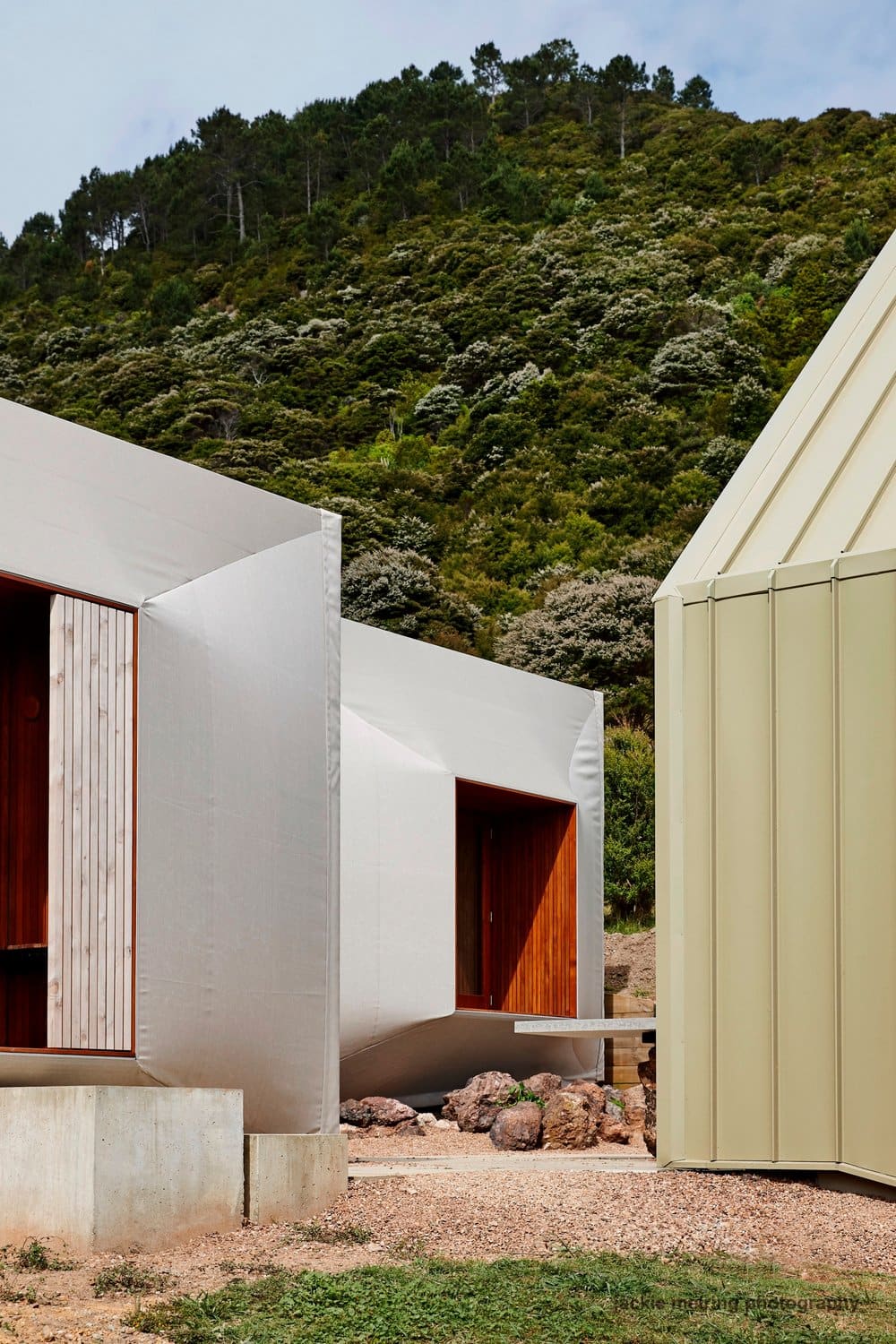 Awaawaroa Bay Off-Grid House by Cheshire Architects