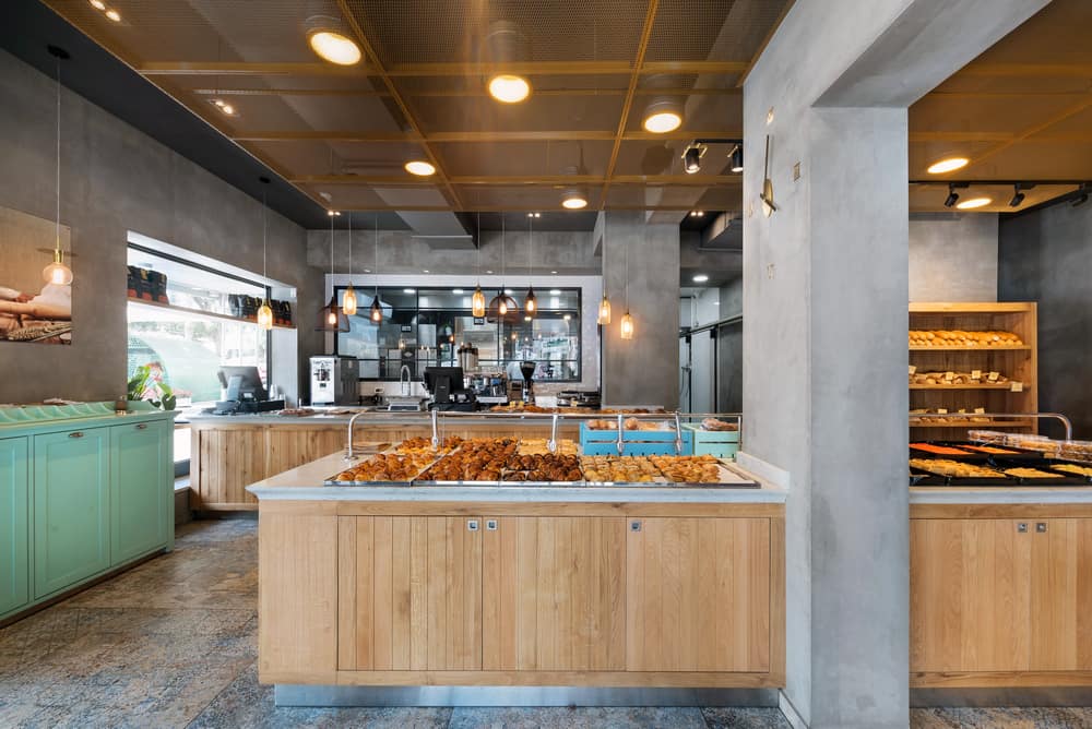 A Boutique Bakery on the Main Street in Hadera - Rema Architects