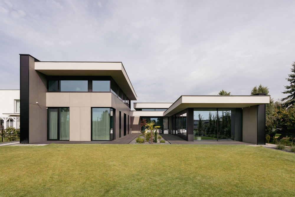 Single Family House with Pool in Poznan, Poland