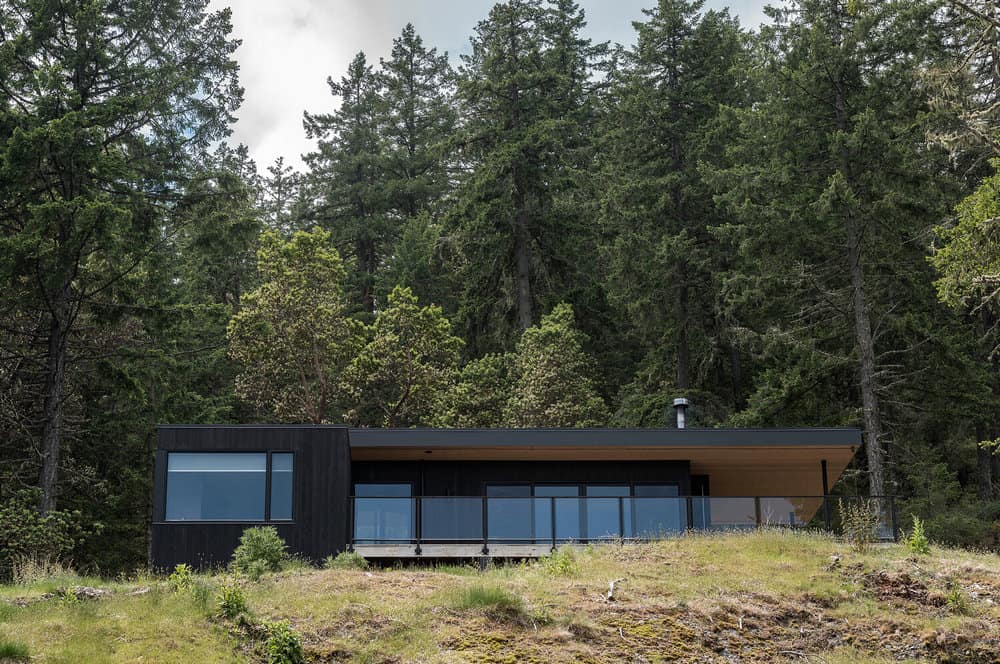 Raven Ridge Cabin by W O V E N Architecture and Design
