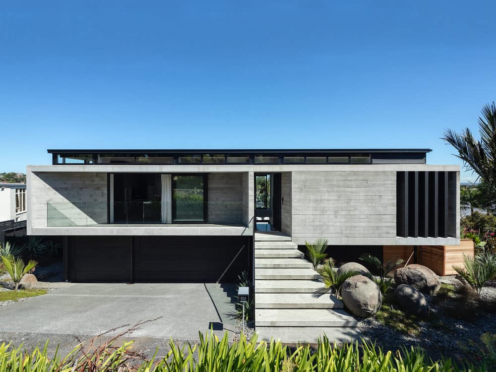 Upland Road House by Daniel Marshall Architects