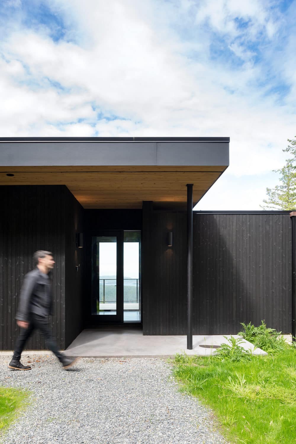 Raven Ridge Cabin by W O V E N Architecture and Design