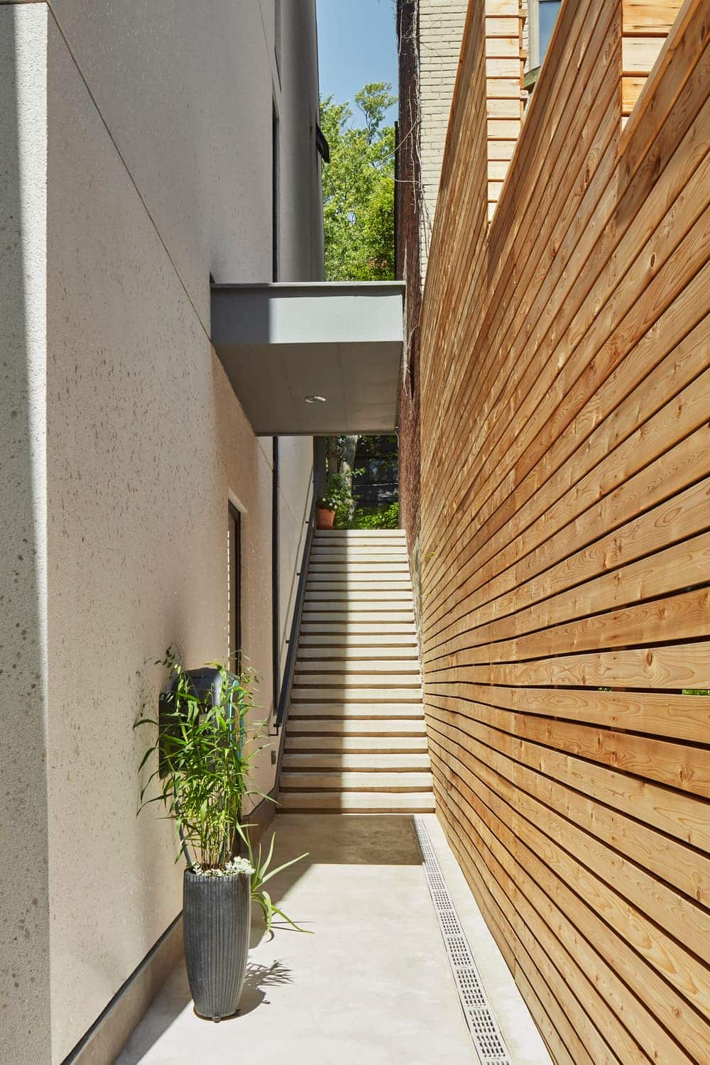 sideways, Kohn Shnier architects