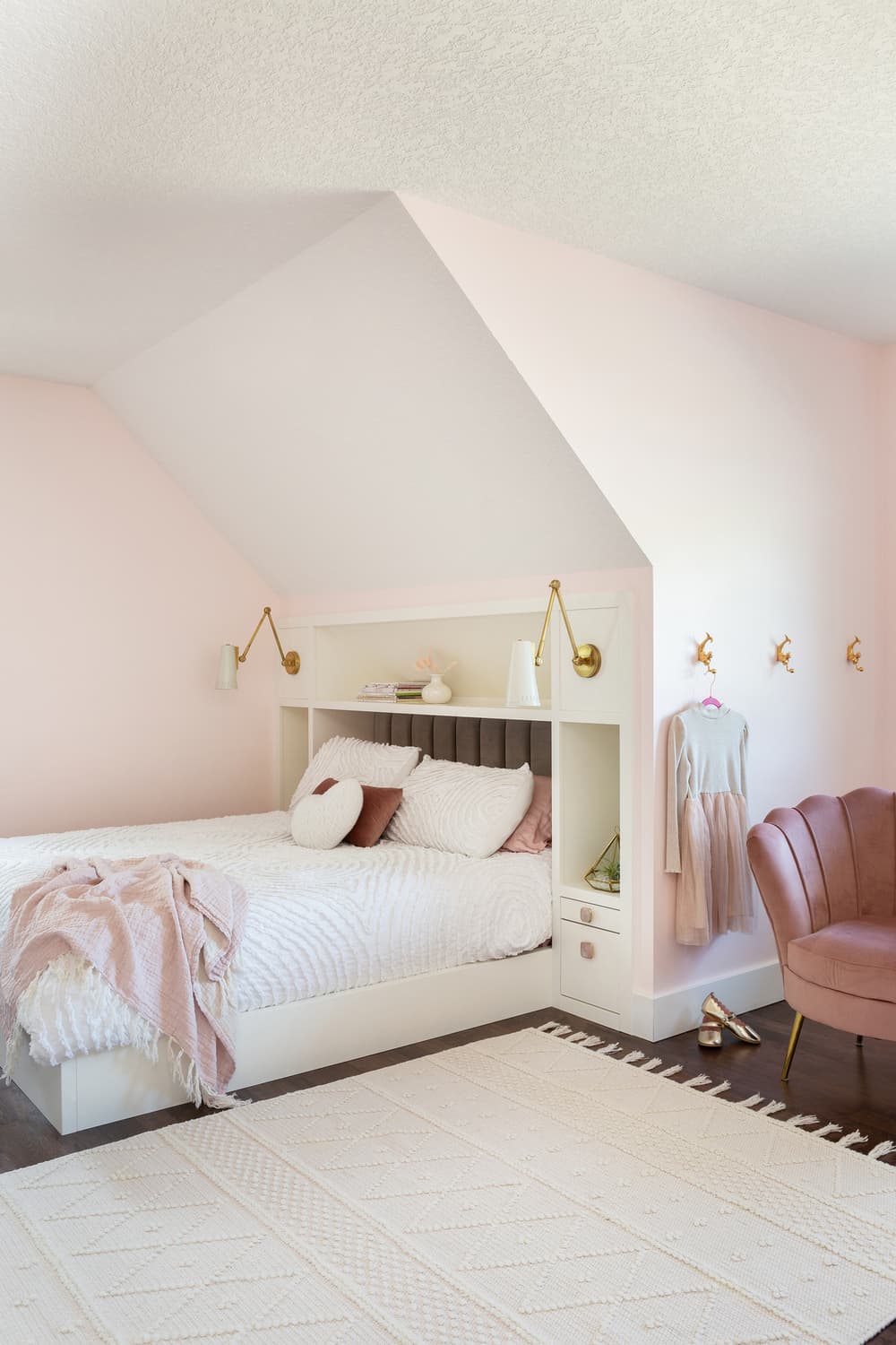 girls bedroom, Reena Sotropa In House Design Group