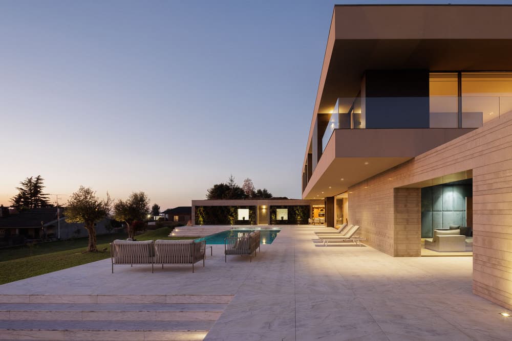 a luxury house, L2C Arquitetura