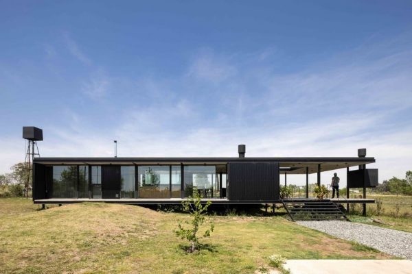 La Cañada House by Parada Cantilo Estudio