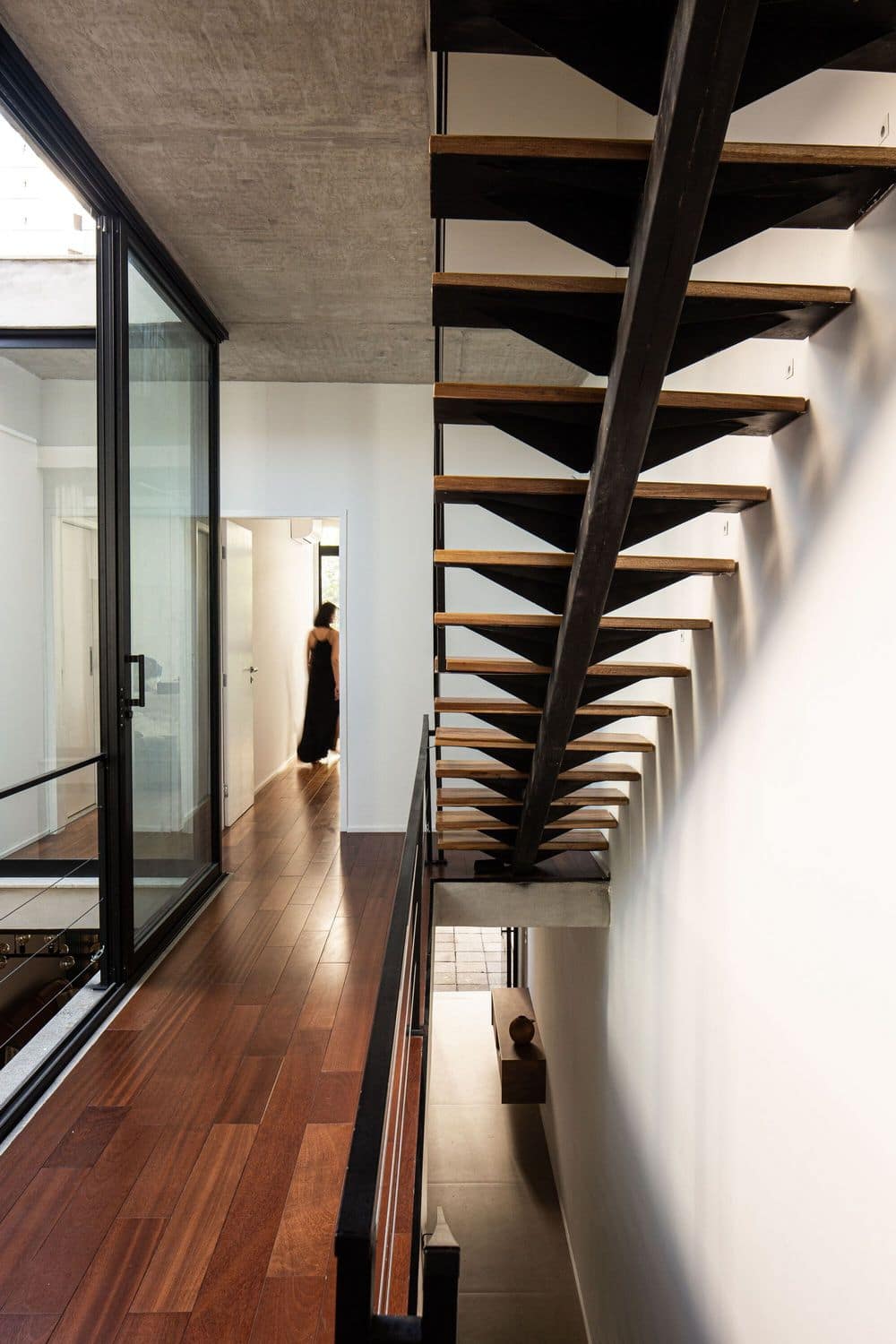 staircase, EIXO Z arquitetos