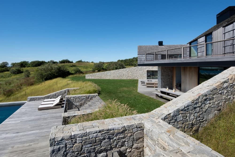 Signal Hill House by Bates Masi + Architects