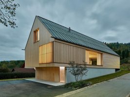 House R, Albstadt, Germany / Dietrich Untertrifaller Architekten