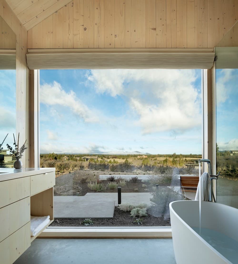 bathroom, Mork-Ulnes Architects