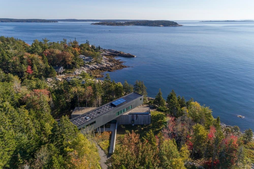 Ocean Cliffside Residence, Maine / Elliott Architects