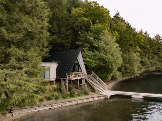 Chalet A by Matière Première Architecture