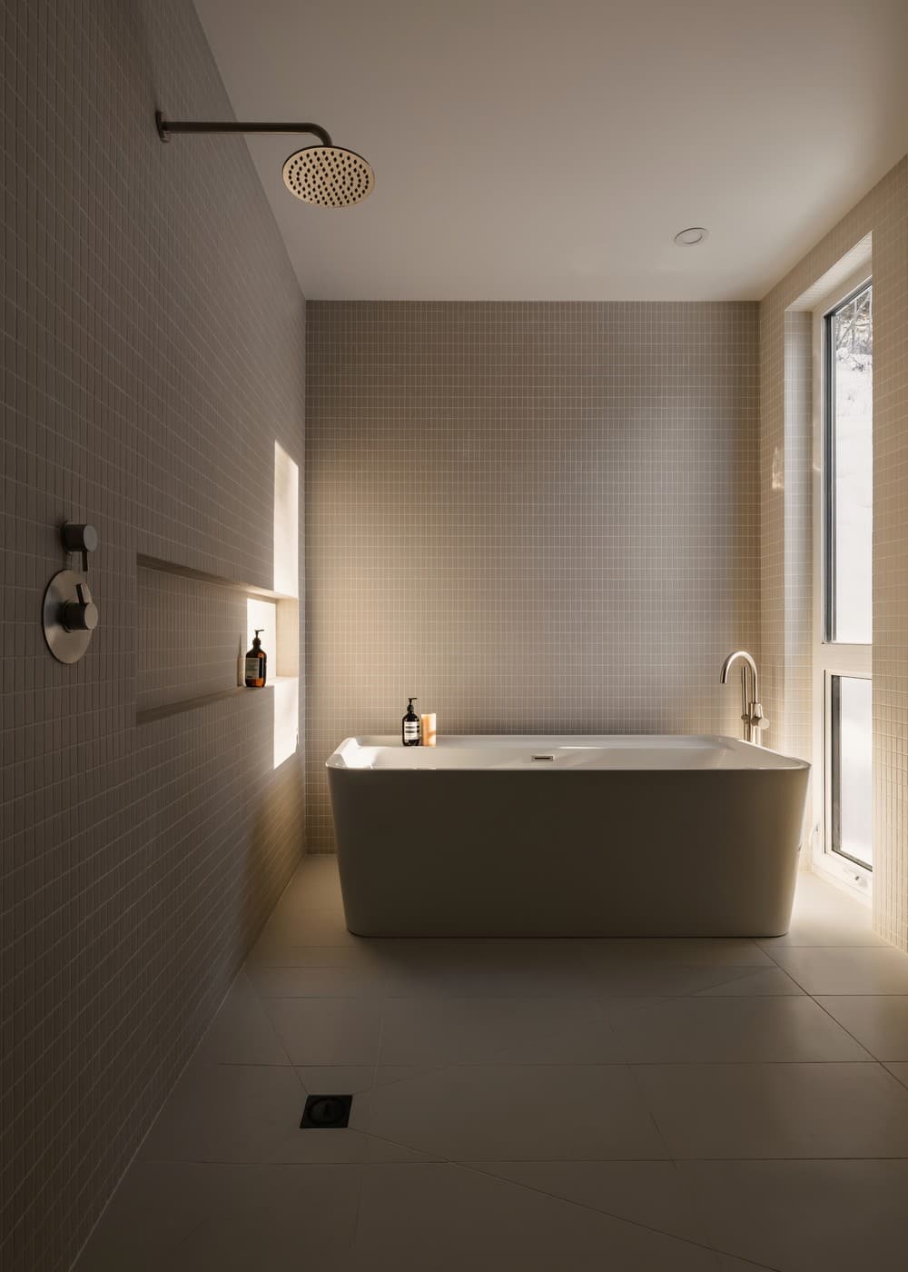 bathroom, Twobytwo Architecture Studio