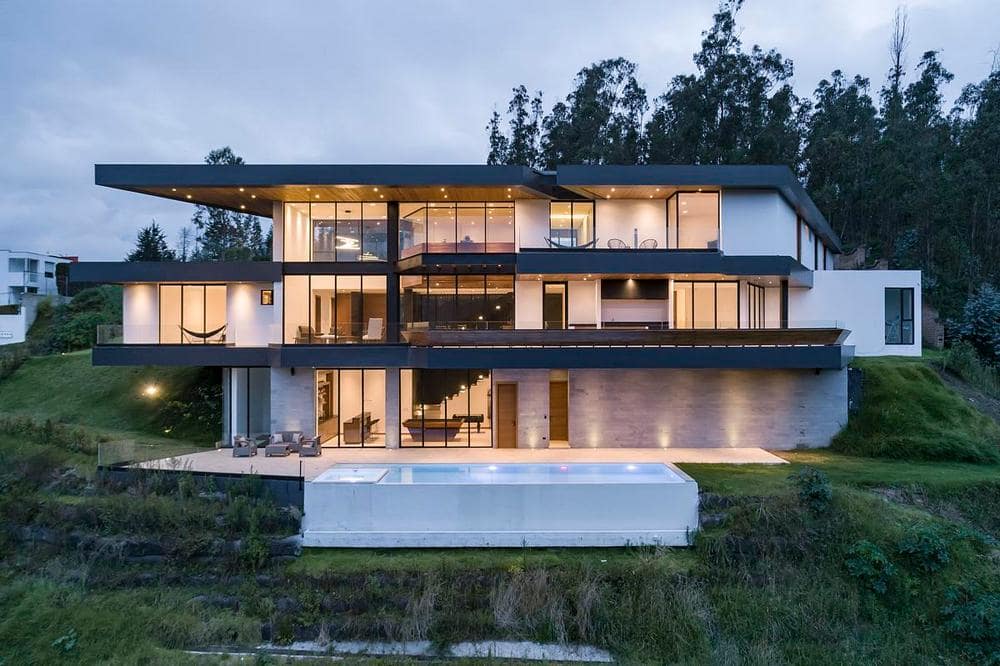 Vertigo House by Najas Arquitectos