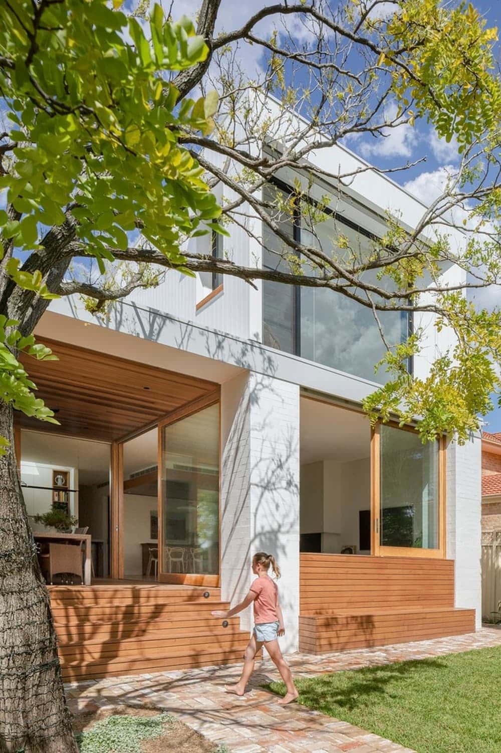Dave and Libby's Gladesville House by Vanessa Wegner Architect
