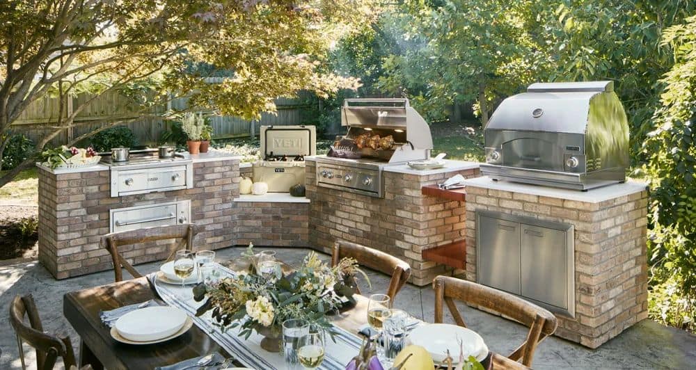 How to Create a Perfect Outdoor Kitchen