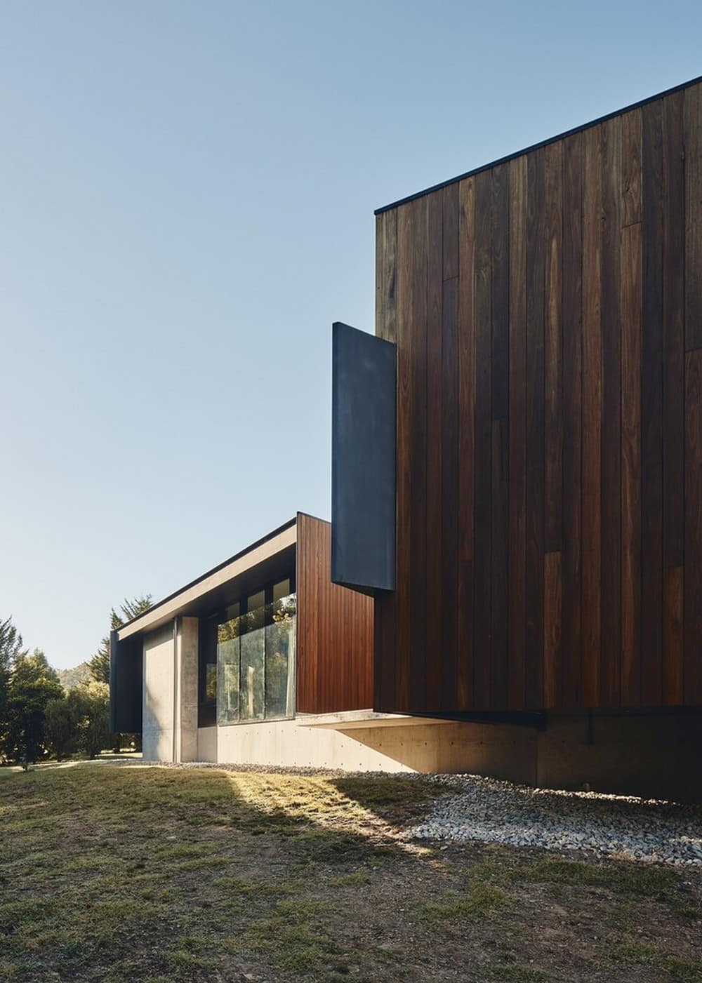 Wallaby Hill House by Avver