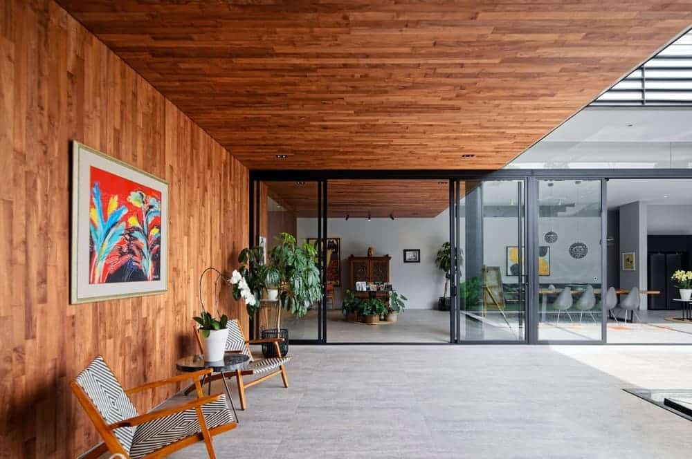 House JT / Tamara Wibowo Architects