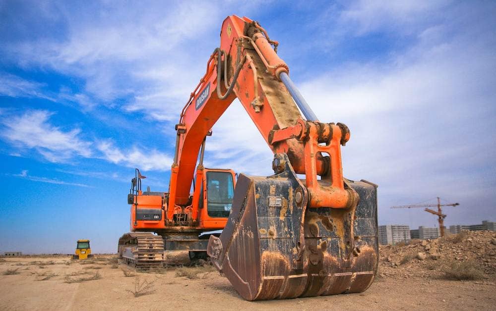 What Types of Heavy Machines Are Used in Construction?