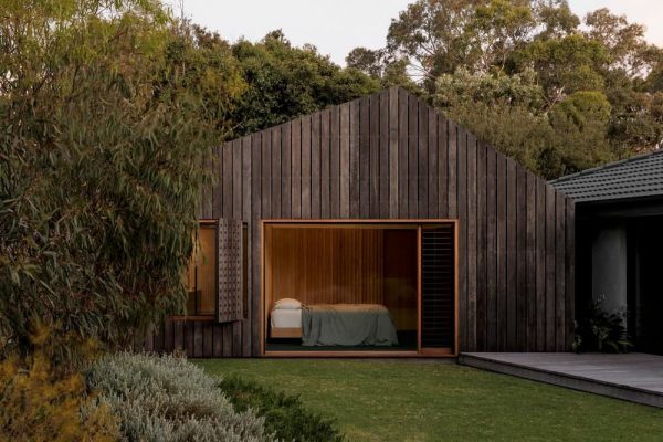 Point Lonsdale House by Solomon Troup Architects