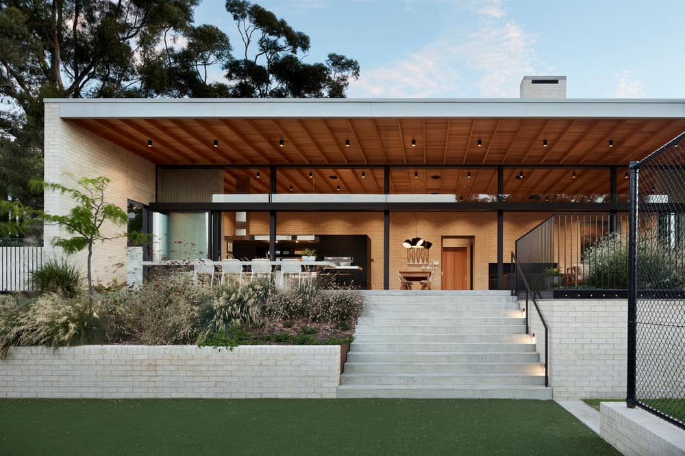 Adelaide Hillside House by Architects Ink