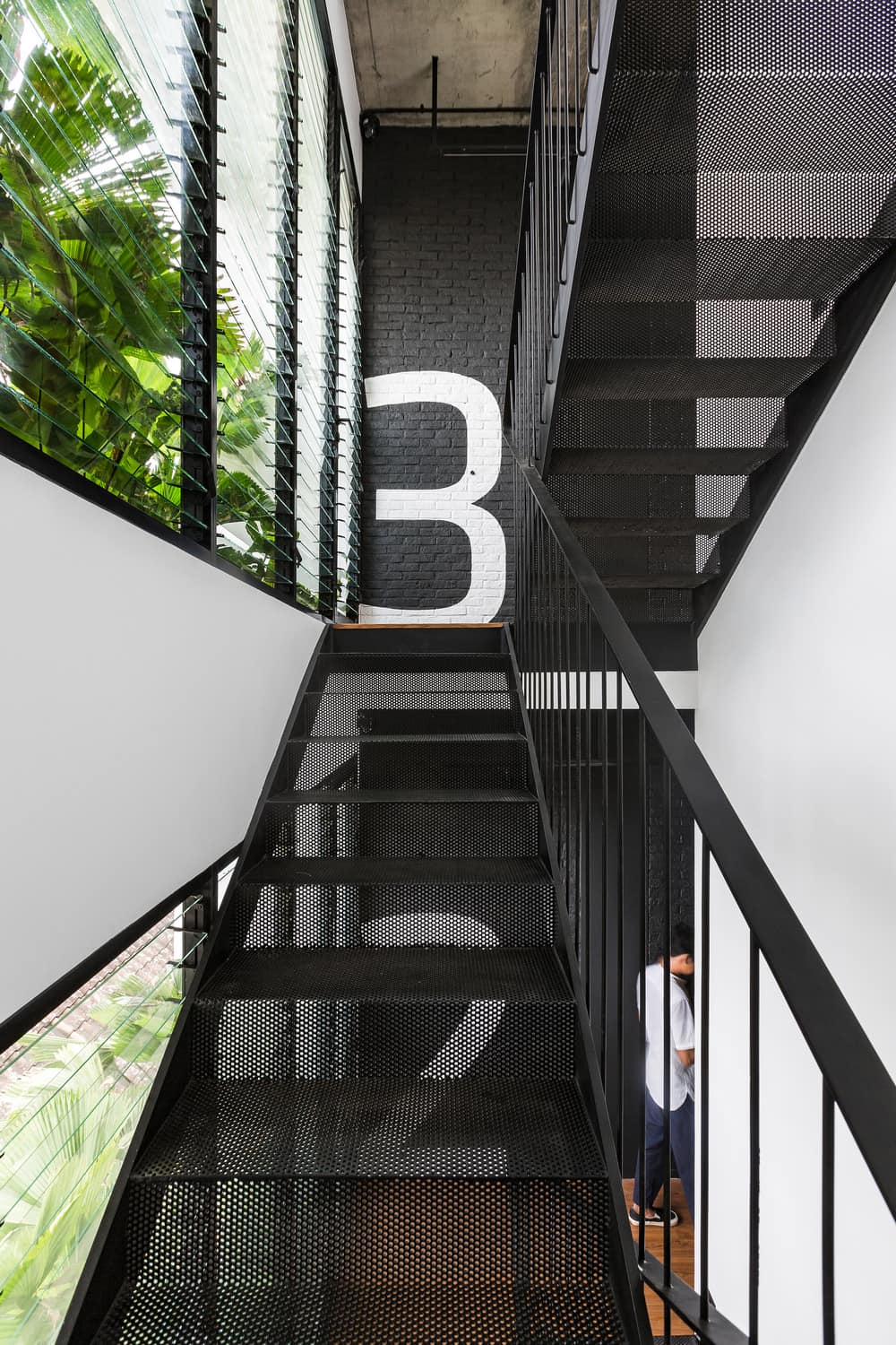 QUB Rooms, Indonesia / Tamara Wibowo Architects