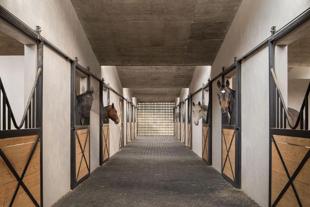 stables, Studio RC