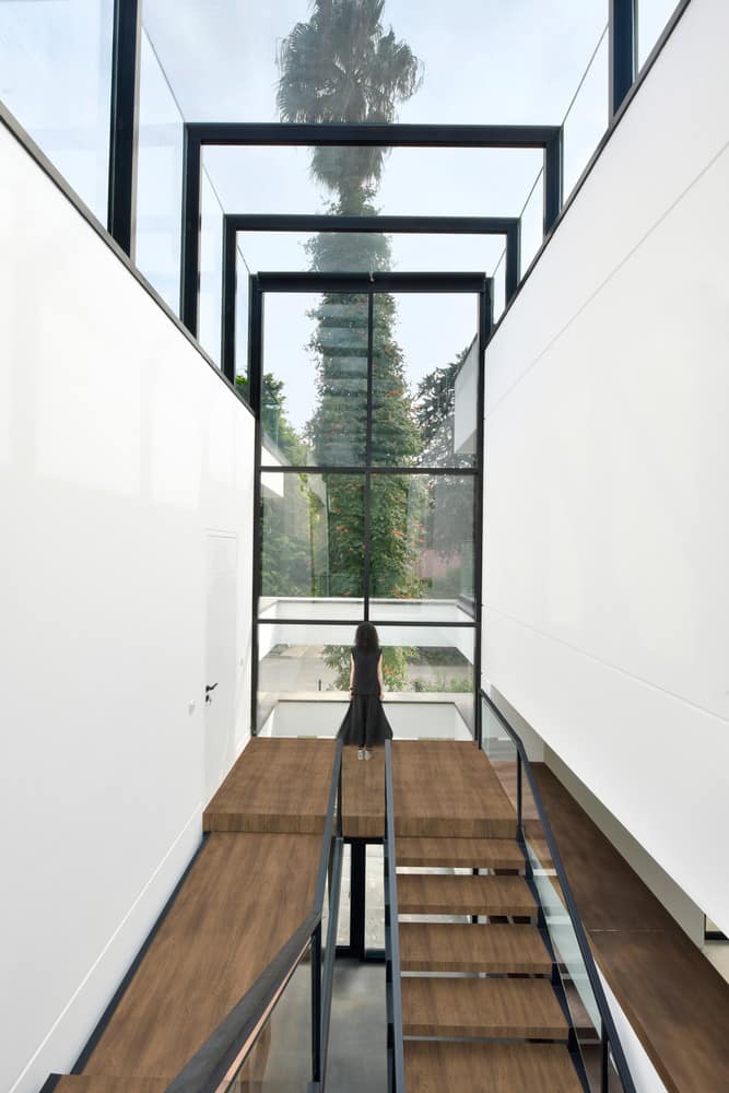 Ferdows Villa / Kourosh Rafiey Design Studio