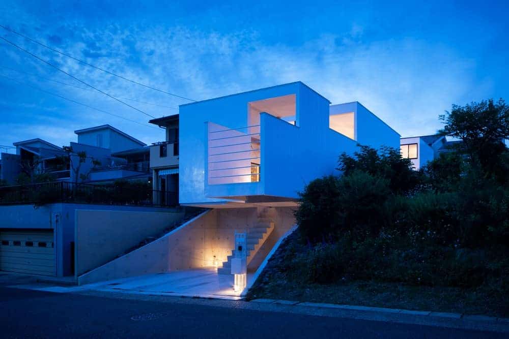House in Umegaoka, Setagaya City / Container Design