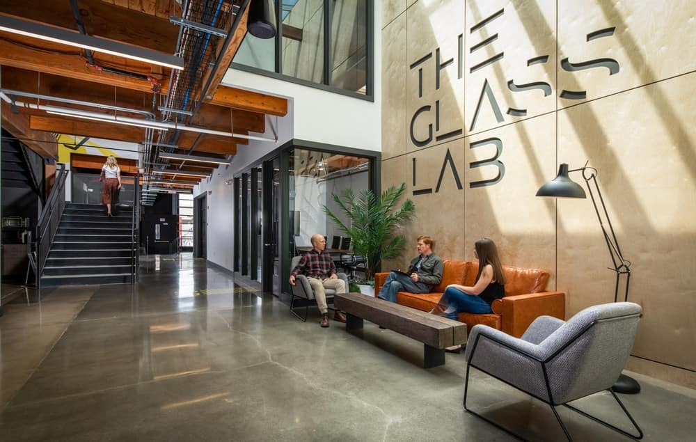 The Glass Lab Office Building / Scott Edwards Architecture