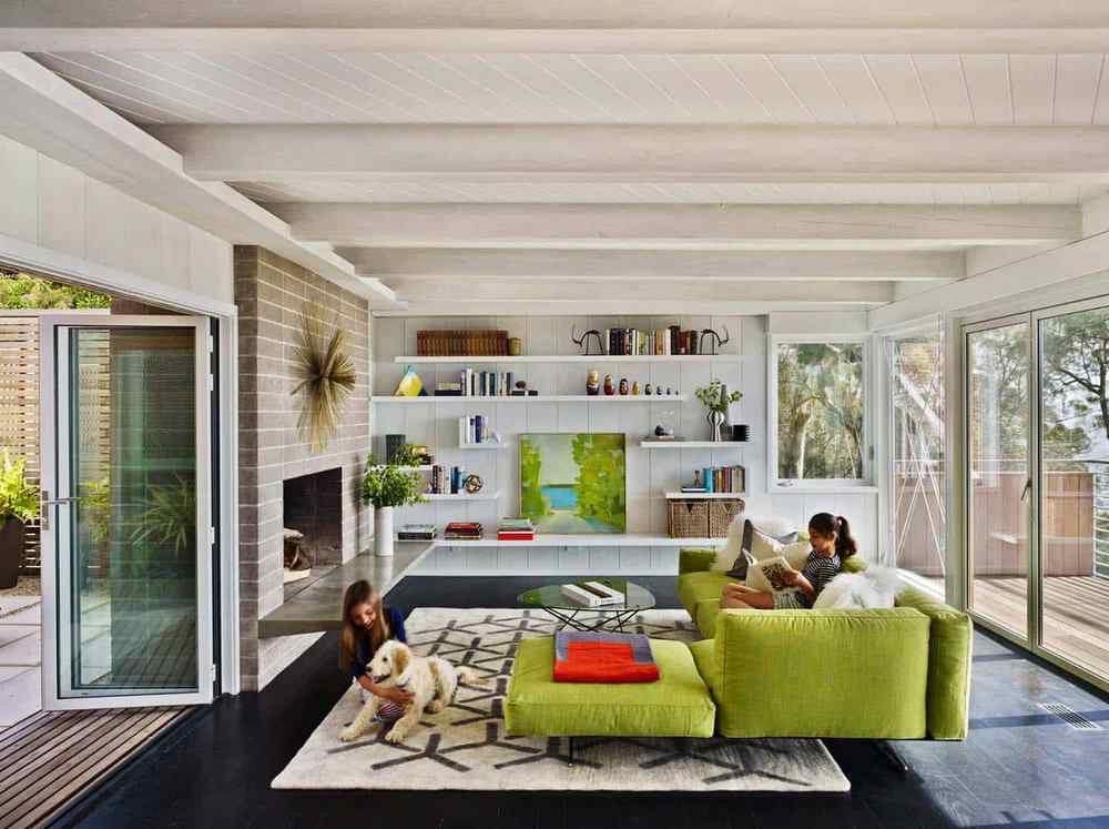Mid-Century Modern Home / YamaMar Design