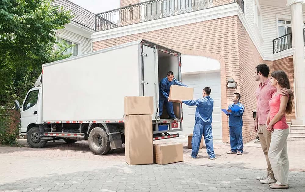 10 Reasons to Hire a Furniture Shipping Company for Your Next Move
