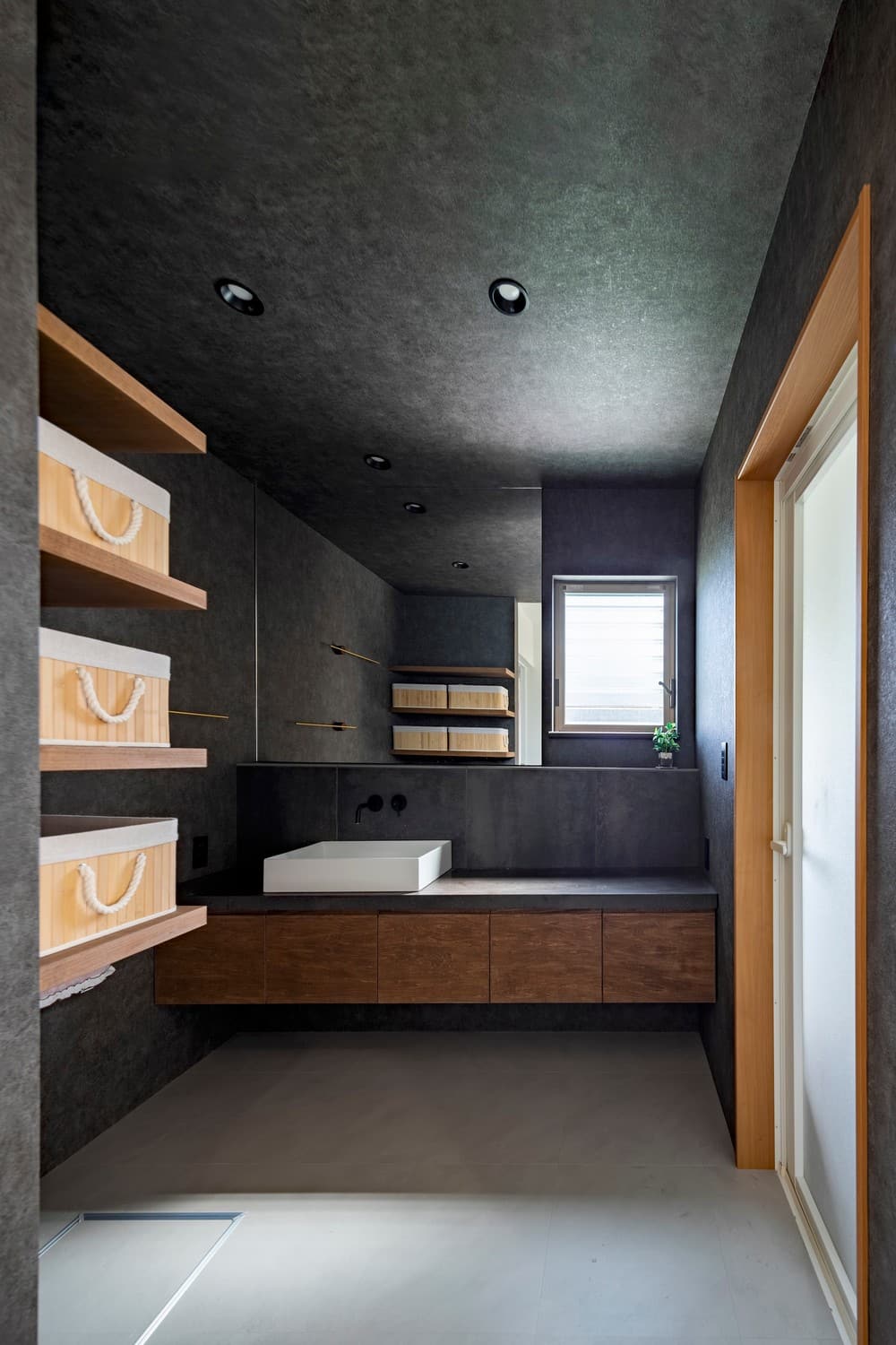 bathroom, Ayami Takada Architects