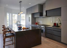 kitchen, The Lowe House / Palette Architecture