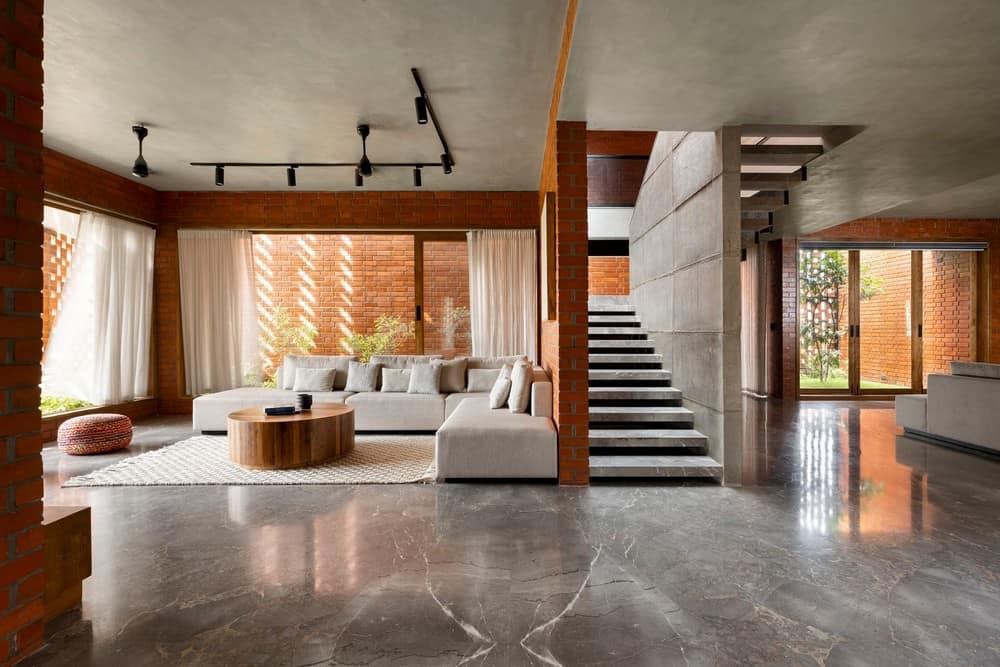 The Kenz House / Srijit Srinivas Architects