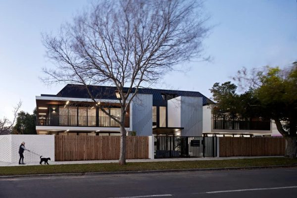 The Elms Apartments / Chan Architecture