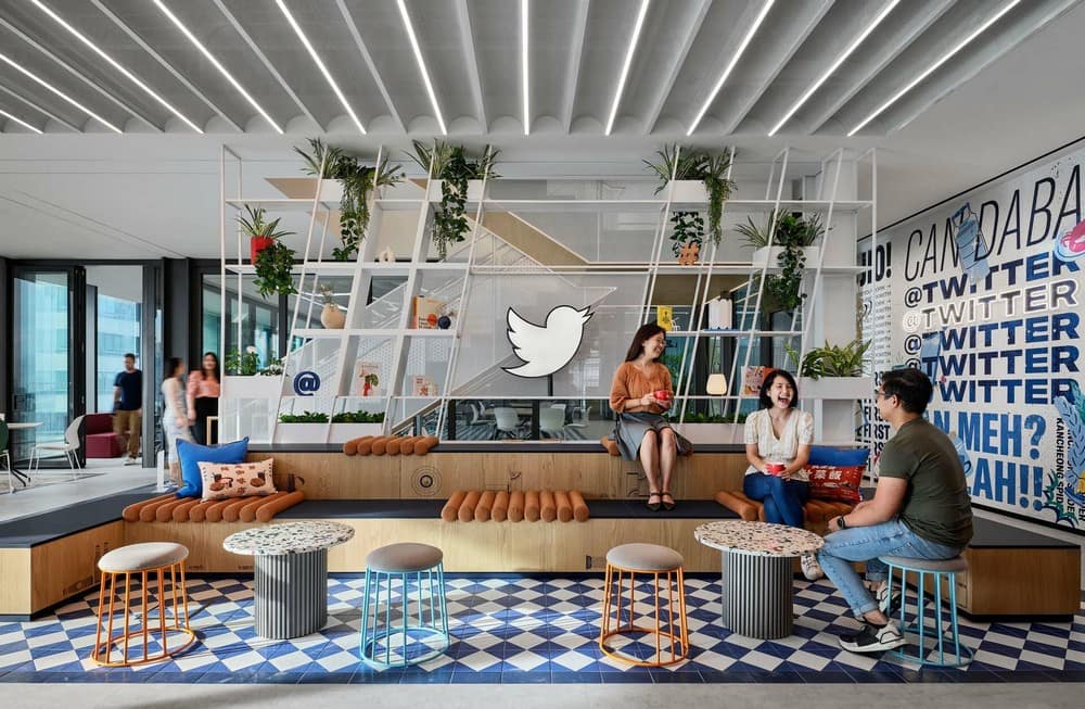 A Collaborative, Social and Culturally Immersive Experience for Twitter Singapore