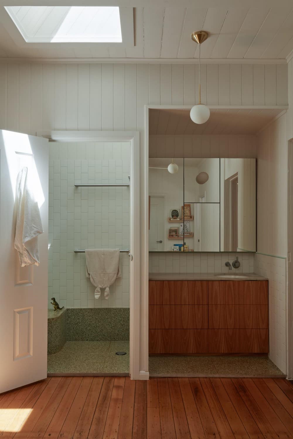 bathroom, KIN Architects