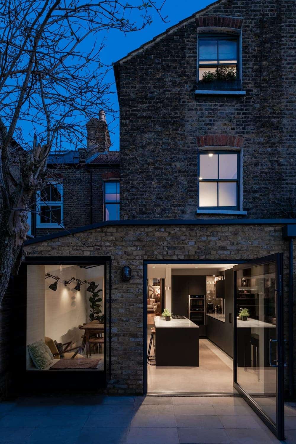 McDowall Road House / Rider Stirland Architects
