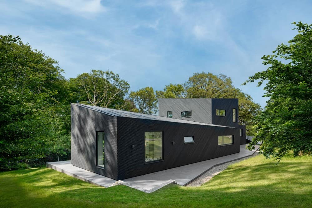 Woodland Residence - Energy Efficient House by AR Design Studio