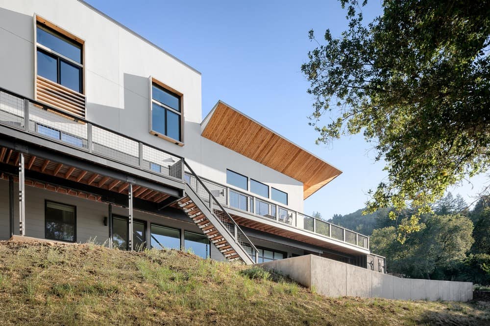 Healdsburg Hillside Hang House / Zinni Architecture