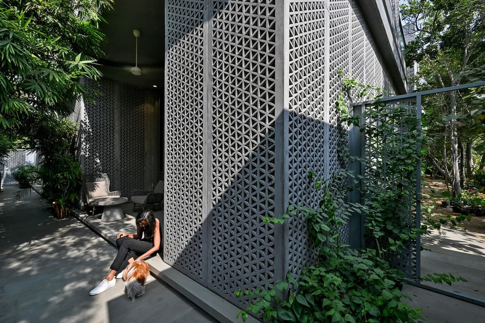 Zen Spaces House / Sanjay Puri Architects