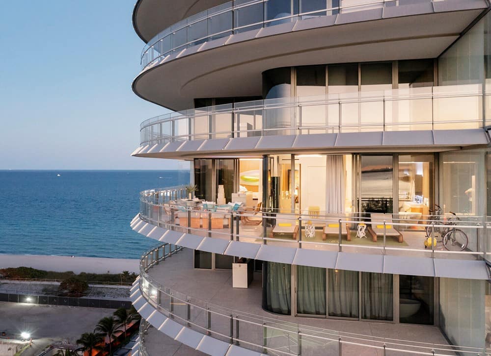 Miami Beach Apartment / SheltonMindel
