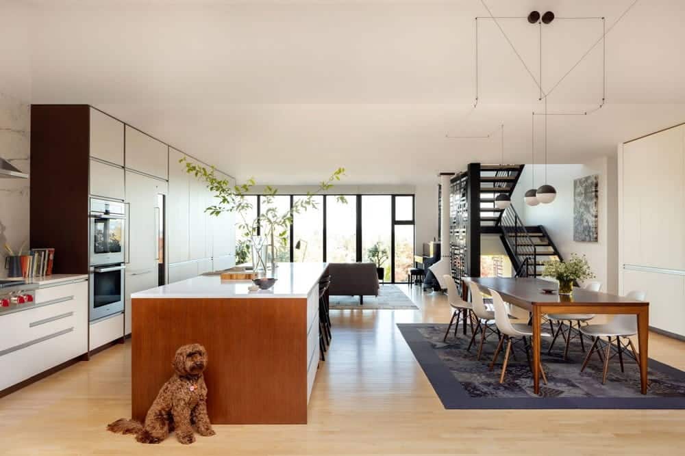 Split Level-Home Rebuild and Addition / Floisand Studio Architects