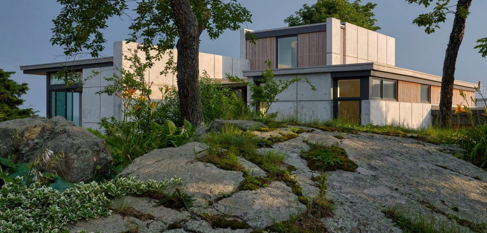 Devereux Beach House / Flavin Architects