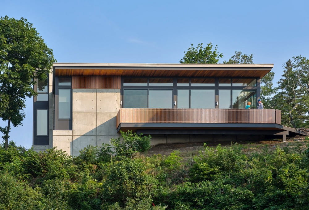Devereux Beach House / Flavin Architects