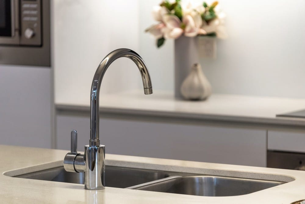 How to Choose the Right Kitchen Sink and Faucet