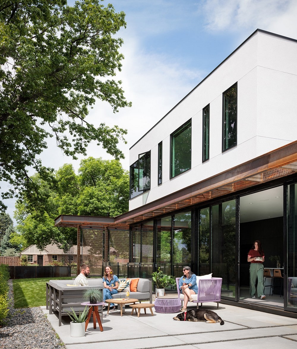 Minimalist Family Home / HMH Architecture + Interiors