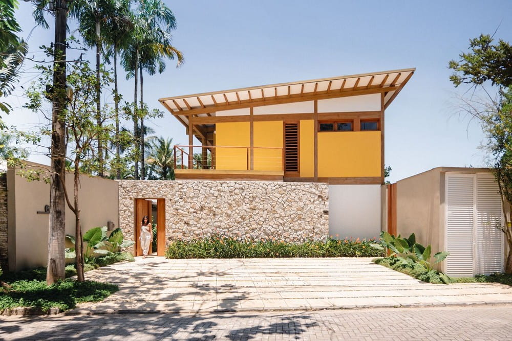Juquehy House / Lucio Fleury Arquitetura